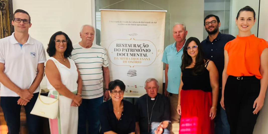 Lançado projeto Restauração do Patrimônio Documental da Mitra