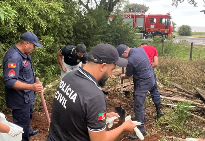 Acusado de ter enterrado homens vivos é condenado a mais de 50 anos de prisão