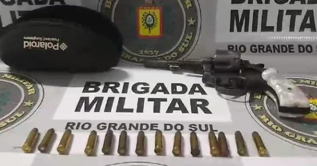 Ação em Imbé apreendeu arma e 14 munições calibre 32 milímetros.