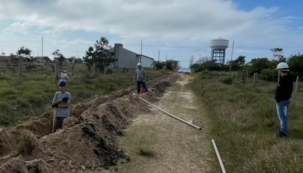 Na semana passada, a equipe da Corsan iniciou novas redes em cinco balneários de Torres.
