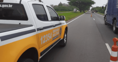 Agentes do CRBM estão realizando a sinalização do trecho e orientando os motoristas.