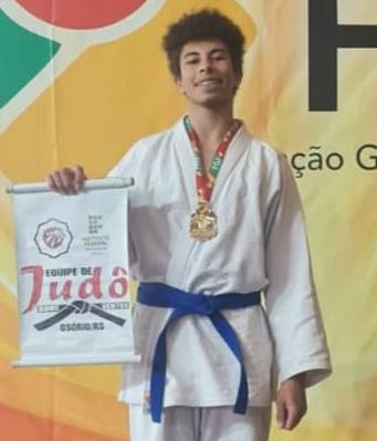 Lucas Portal conquistou um ouro e um bronze na Divisão Aspirantes.