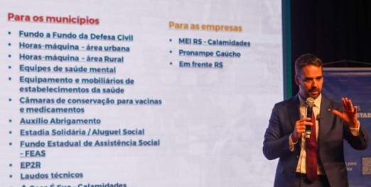 Em evento da Famurs, Governador Eduardo Leite apresentou ações e programas realizados pelo Estado no auxílio dos afetados pelas enchentes.