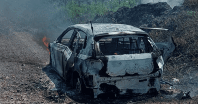 Suposto carro utilizado por atiradores foi encontrado em chamas próximo a estádio abandonado de Cidreira.