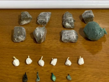 Adolescente foi apreendido em Cidreira com 18 porções de entorpecentes.