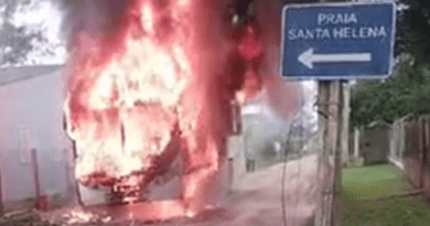 Ocorrência aconteceu durante a manhã de domingo (28), na Praia de Santa Helena.