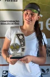 Isabelli venceu competição disputada na cidade de Londrina, no Paraná.