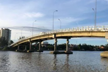 Ponte liga os municípios de Torres e Passos de Torres, em Santa Catarina.