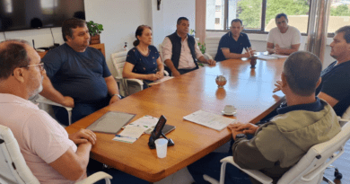 Reunião aconteceu na manhã de terça-feira (19), no Gabinete do Prefeito.