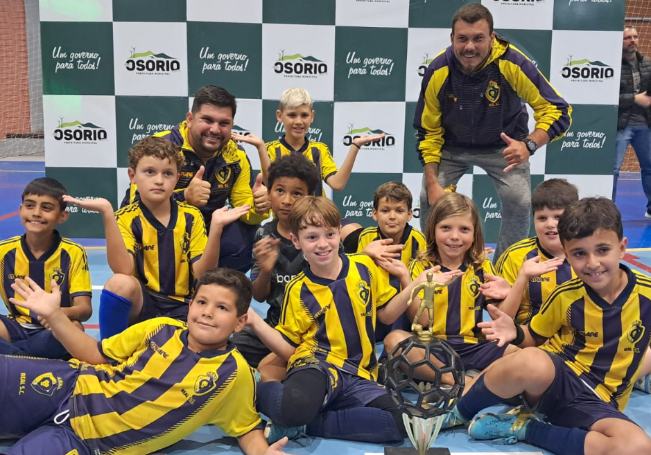 Real, Fênix, Ferreira e Predadores são os campeões nas categorias de Base do Campeonato Municipal de Futsal
