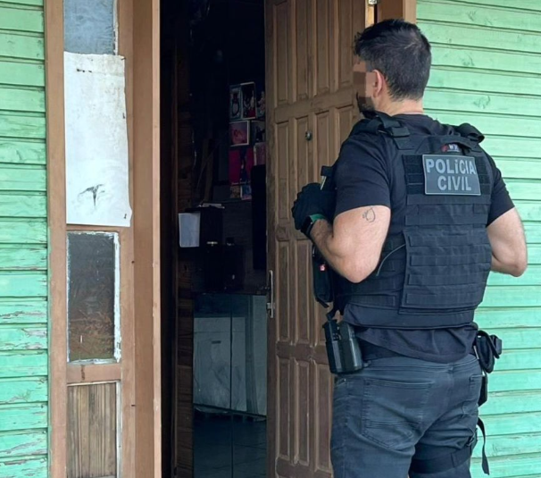 Três pessoas são presas durante Operação Derrocada