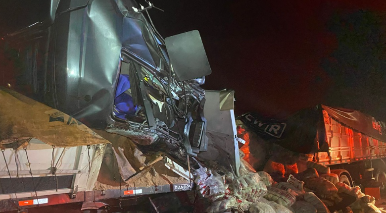 Acidente deixa pessoa ferida na BR-101