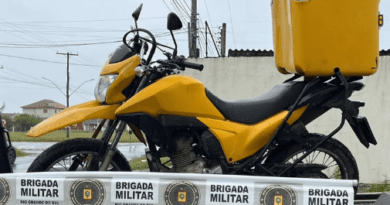 Motocicleta foi encontrada durante ação em Tramandaí.