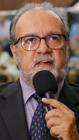 Projeto de Lei exige prioridade de vaga escolar para alunos com pais idosos ou com deficiência