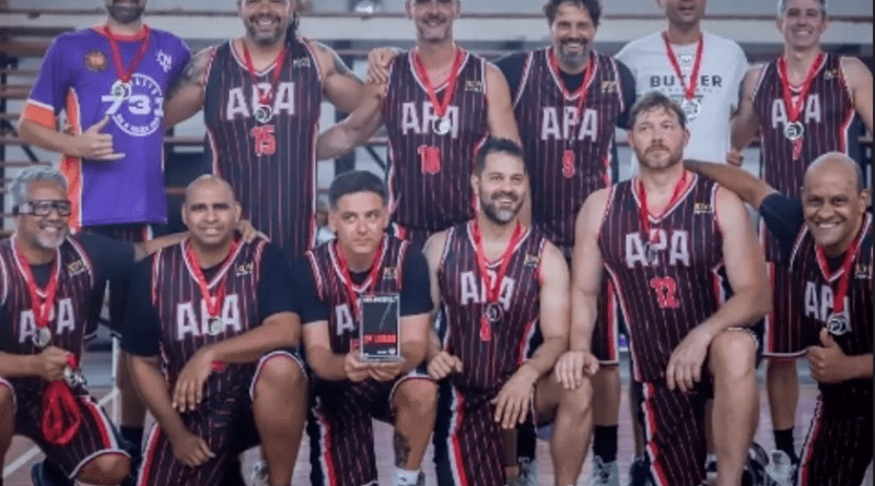 APA ficou em 2º lugar na 45+ após ser derrotado na final para União Corinthians (Sta. Cruz).