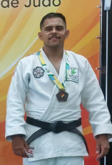 João Gabriel ficou em 3º no Sênior Leve (-73kg).