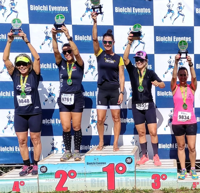 Pódio dos 12km na categoria Geral Feminina.