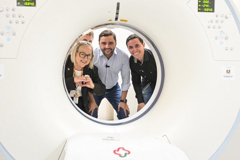 Hospital da região recebe novo tomógrafo