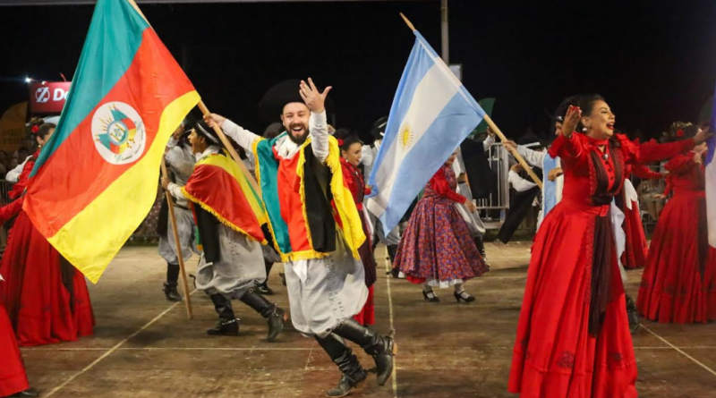 Evento contou com a participação de mais de três mil dançarinos de todo o Estado.