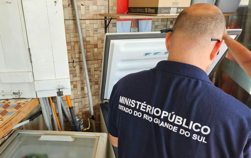 Apreendidos mais de 800 quilos de alimentos impróprios para consumo