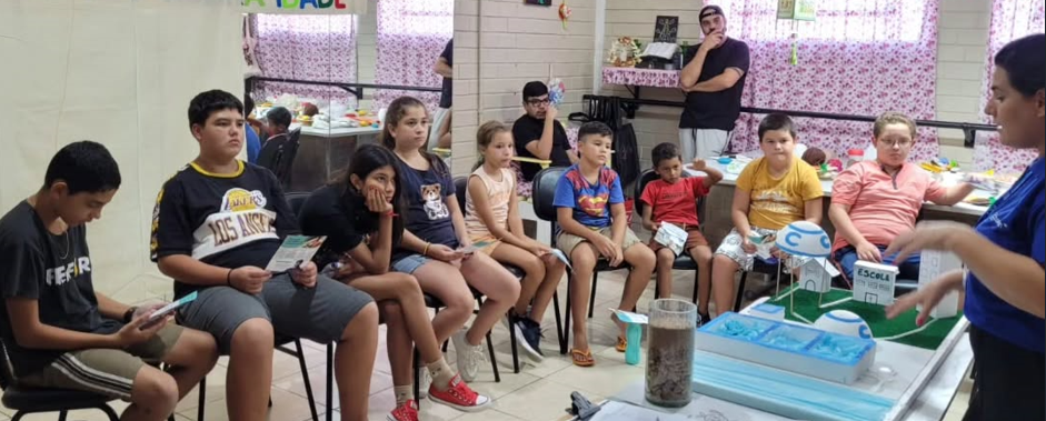 Estudantes participam de ações da Corsan