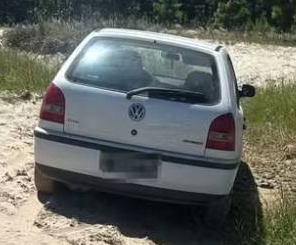 Carro utilizado por companheira da vítima foi encontrado próximo a Lagoa do Quintão.