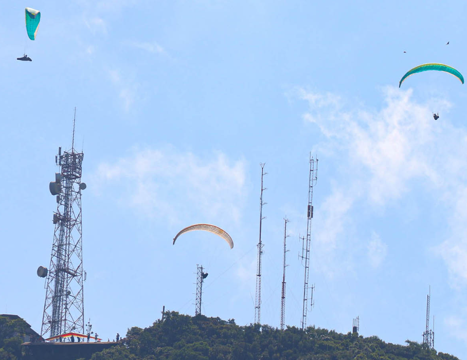 Morro da Borússia recebe competição de Voo Livre