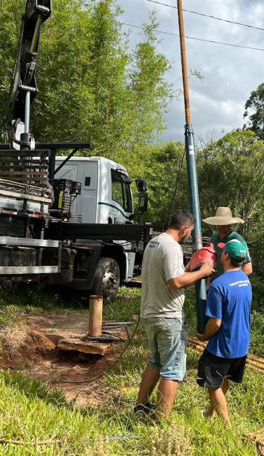 Prefeitura realiza manutenção em poço do Morro da Borússia