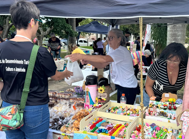 Brique das Carretas reúne dezenas de pessoas