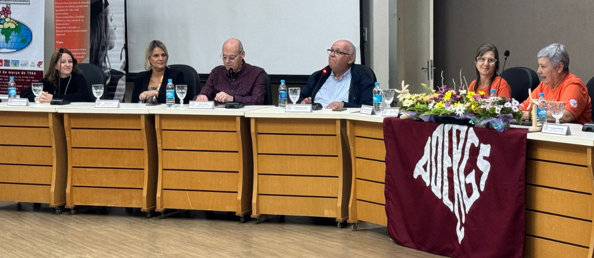 Câmara de Vereadores recebe eventos para profissionais de Educação