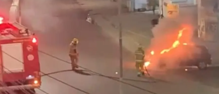 Ocorrência foi registrada na Esquina da Avenida Fernandes Bastos com a Rua Quinze de Novembro.