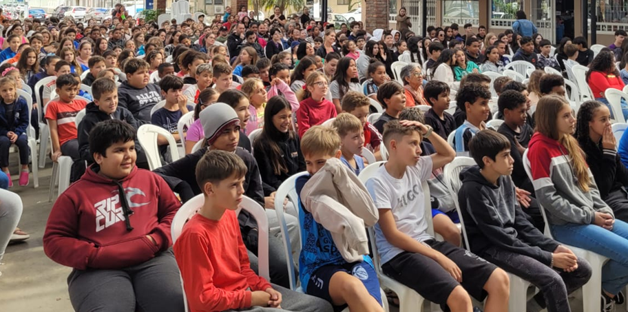 Alunos das Escolas Major Alencar, Osmany Martins Véras e Osvaldo Amaral participaram do evento.