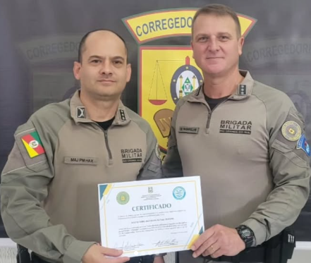 Oficiais concluem curso da BM