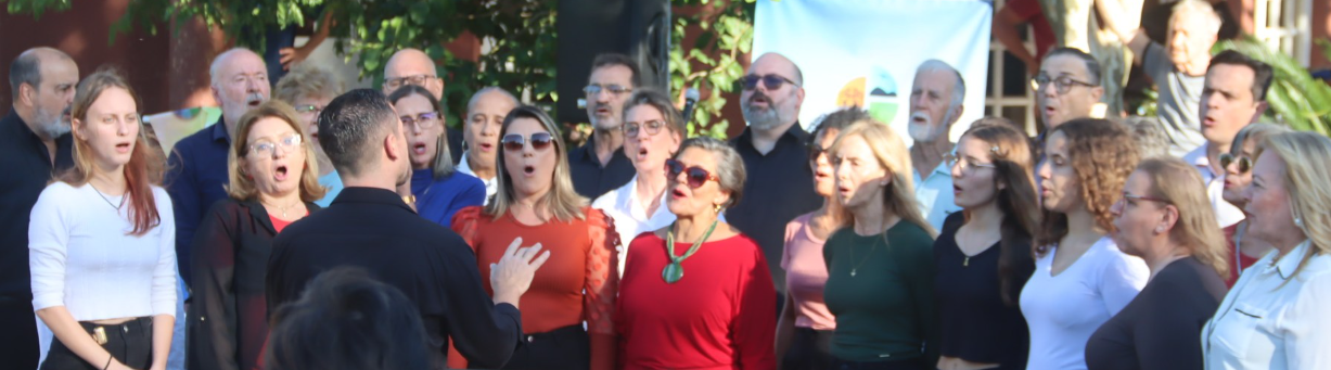 Brique contou com apresentação do Coral Municipal de Osório.
