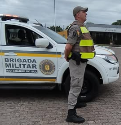 Foragidos são presos pela BM