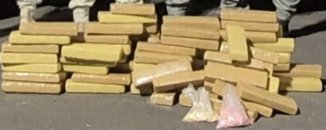 Mais de 100 quilos de drogas são apreendidos na BR-101