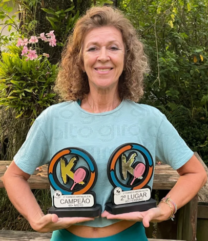 Zelinha Berna conquistou dois troféus em competição disputada em Porto Alegre.