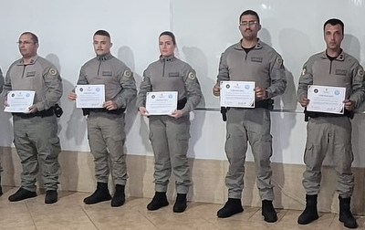 Vinte e seis PMs e alunos-soldados do 8º BPM, do 2º BPAT e da Esfes Osório participaram do curso.