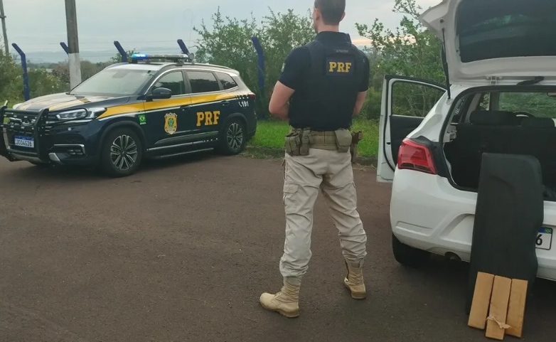 PRF apreende três quilos de maconha na BR-101