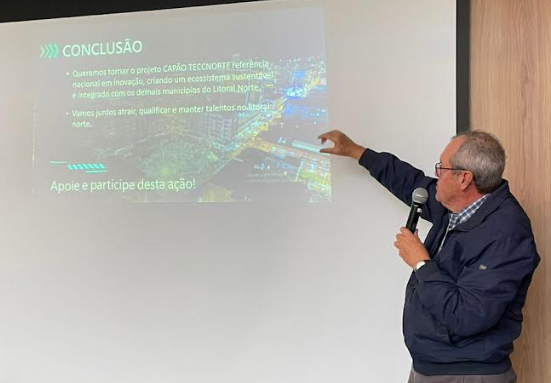 Técnico da concessionária de Energia apresentou trabalhos realizados pela CEEE no Litoral Norte as autoridades presentes.