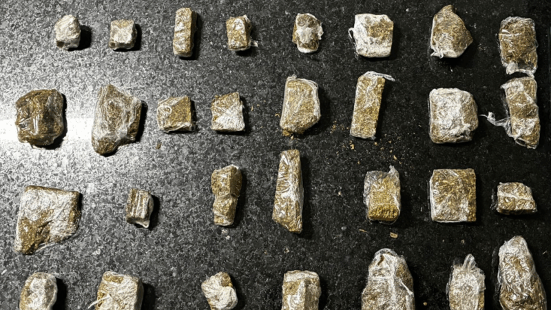 Adolescente é apreendido por tráfico de drogas
