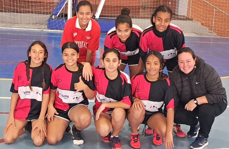 Escola Professor Milton Pacheco (Ciep) ficou com o vice-campeonato do Futsal Infantil Feminino.