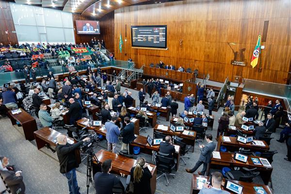 Aprovado Projeto que prevê reajuste de 8% no piso regional