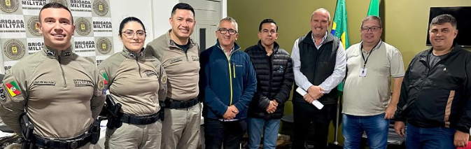 Autoridades da BM e dos municípios do Caraá e de SAP participaram de reunião na última quinta-feira (5).
