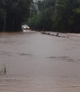 Cidades do Litoral sofrem com temporal
