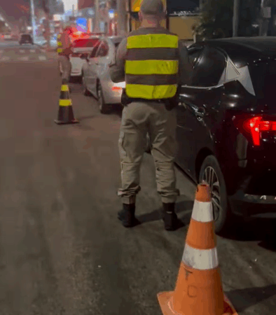 Duas pessoas são presas durante Operação da BM