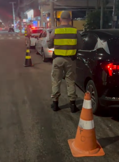 Duas pessoas são presas durante Operação da BM