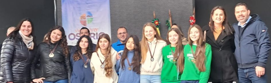 Cônego Jacobs terminou em 3º lugar no Vôlei Infantil Feminino dos Jogos Escolares de Osório.