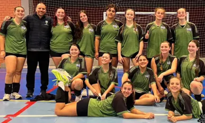 Escola Rural terminou na segunda colocação do Vôlei Juvenil Feminino.
