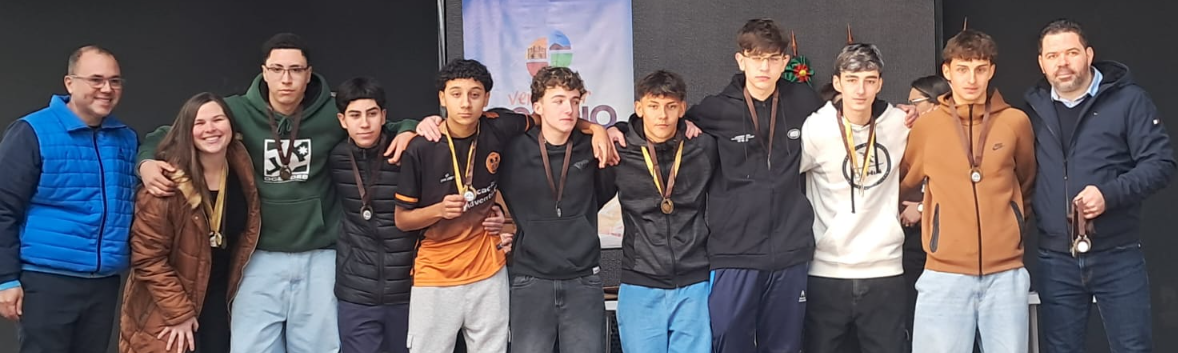 Colégio Adventista terminou em 3º no Handebol Juvenil Masculino dos Jogos Escolares de Osório.